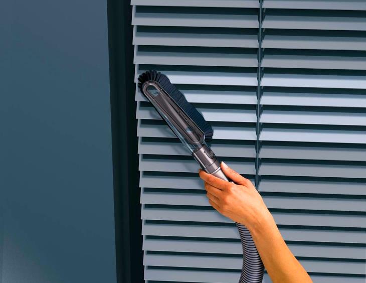 Как почистить жалюзи пылесосом